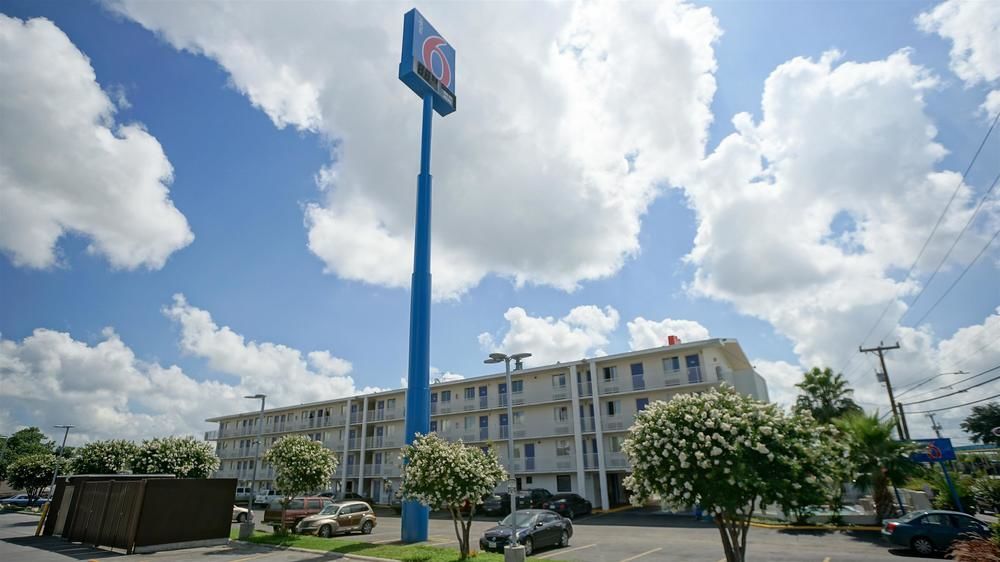 Red Roof Inn San Antonio Northeast - Rittiman Rd Exteriör bild