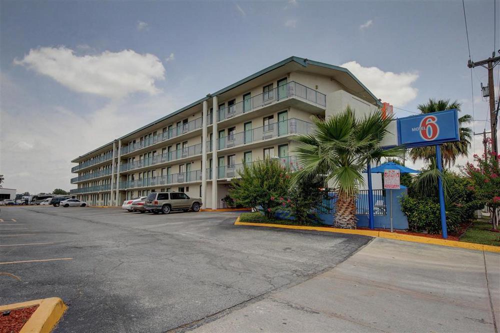 Red Roof Inn San Antonio Northeast - Rittiman Rd Exteriör bild